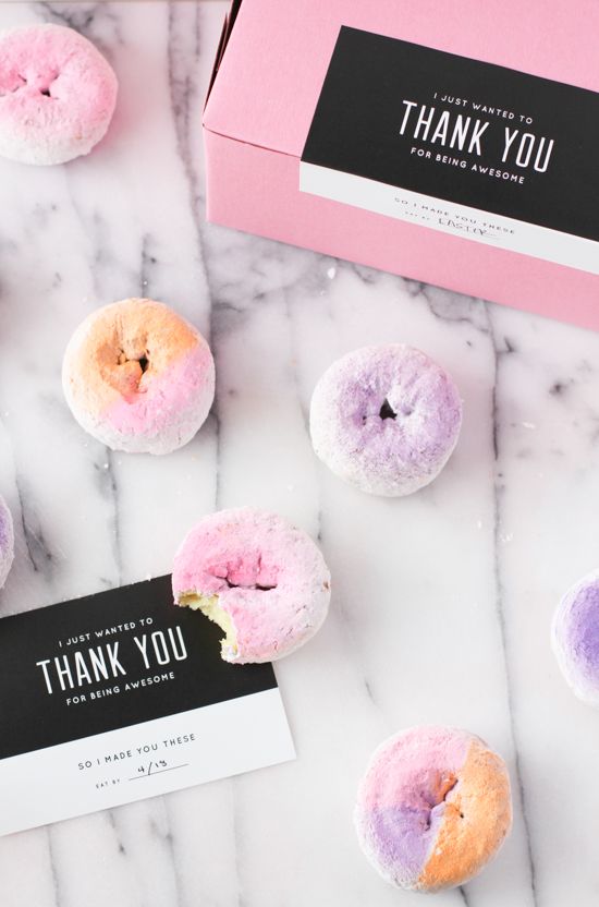 زفاف - Make This: DIY Ombre   Color Block Donuts