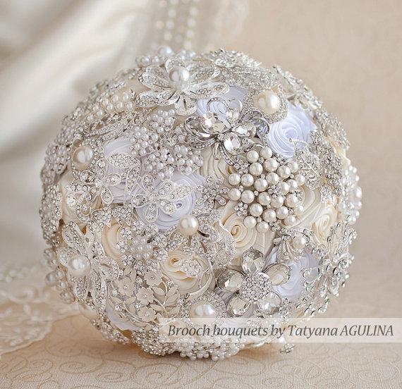 Свадьба - Brooch bouquet. Ivory, White and silver wedding brooch bouquet, Jeweled Bouquet. Made upon request