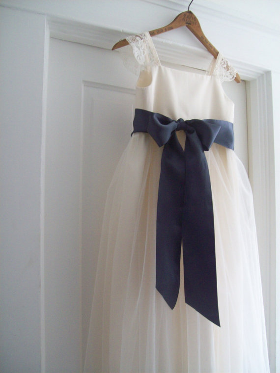 Свадьба - Flower girl dress ......tulle dress...junior bridesmaid dress 5,6,7,8