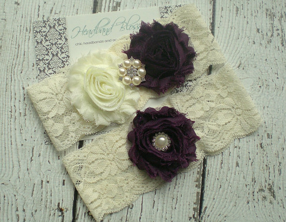 Свадьба - EGGPLANT PURPLE Bridal Garter Set - Ivory Keepsake & Toss Wedding Garters - Chiffon Flowers Rhinestone Garters - Ivory Lace Garter