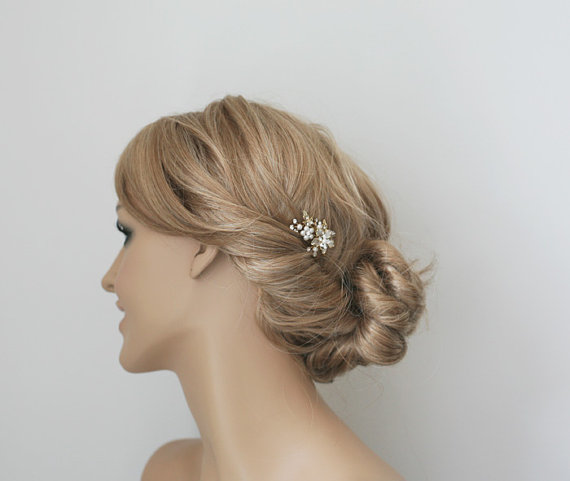 Wedding - Gold flower and pearls wedding hair pin, crystal and pearls gold flower bridal hair accessory, wedding hair accessory
