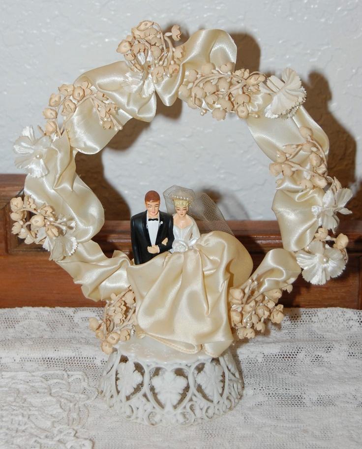 Mariage - Vintage Weddings Take The Cake