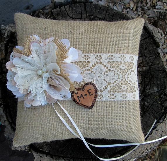 Mariage - Personalized Ring Bearer Pillow - Burlap and Lace Wedding - Rustic Wedding Pillow - Burlap Pillow -Ring Bearer -Barn Wedding -Summer Wedding