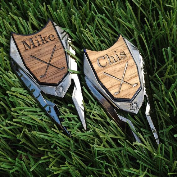 Wedding - Personalized Wood Golf Ball Marker / Divot Remover - Divot Tool - Groomsmen Gift - Gift for Men - Dad Gift - Wedding Favor - Groom Gift-Golf