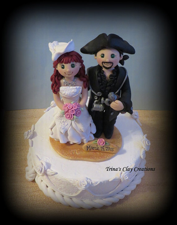 Свадьба - Wedding Cake Topper, Custom Pirate and Renaissance Polymer Clay Wedding/Anniversary Keepsake, Victorian Wedding