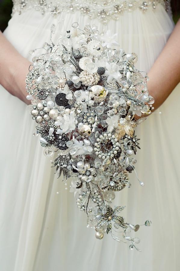 Wedding - Debbie Carlisle Bouquets Launches Vintage-inspired Accessories Collection