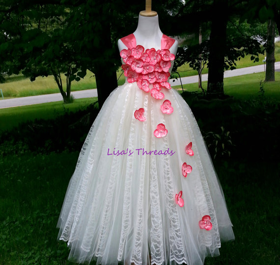 زفاف - Coral & ivory lace flower girl dress/ Junior bridesmaids dress/ Flower girl pixie tutu dress/ Rhinestone tulle dress