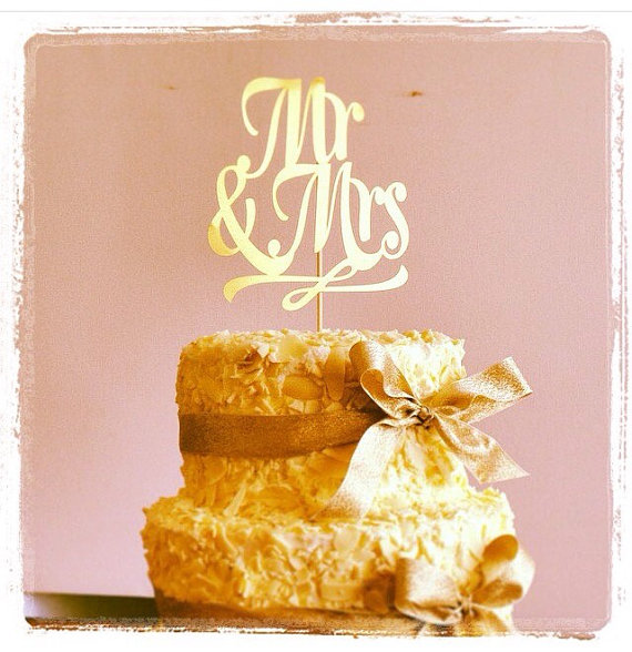 زفاف - Mr & mrs gold wedding cake topper - cake decoration- cup cake toppers-wedding- engagement party- love -custom made