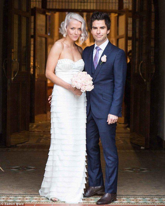 Свадьба - Stereophonics Singer Gets Married In Front Of Star-packed Congregation