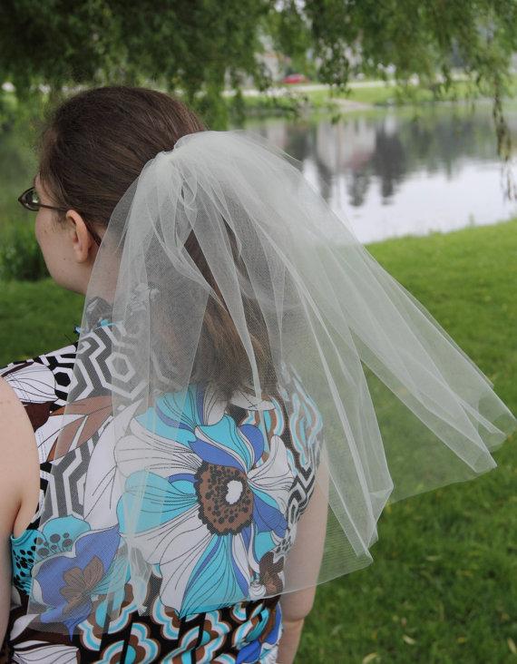 Wedding - Bachelorette or Bridal Shower Veil - Cut Edge Single Tier Flyaway Veil on Clear Plastic Comb
