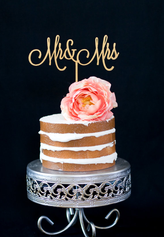 Свадьба - Mr and Mrs Gold Wedding Cake Topper