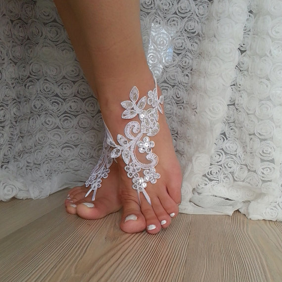 Mariage - white scaly Barefoot , french lace sandals, wedding anklet, Beach wedding barefoot sandals, embroidered sandals sexy , party wedding
