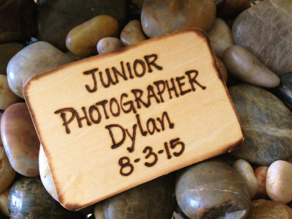 زفاف - Wedding Lapel Pin Junior Photographer Badge for Your Nephew or Special Little Boy Personalized with HIS Name and Wedding Date