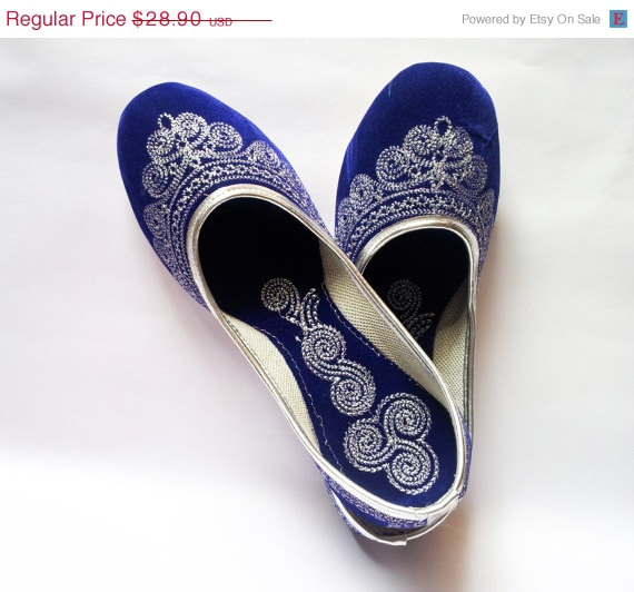 Mariage - 15%SummerCelebration US Size 7/Wedding Ballet Flats/Royal Blue Wedding shoes/Velvet Shoes/Silver Embroidered Shoes/Reception Shoes/Wedding S