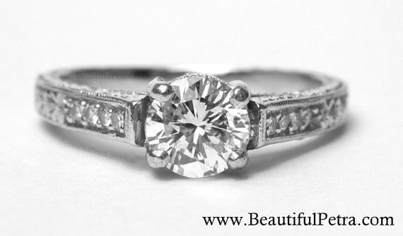 Hochzeit - Certified PLATINUM Diamond Engagement Ring - 1 carat center stone - Cutstom made - Vinatage styel - weddings - brides - ART DECO - Bpt09