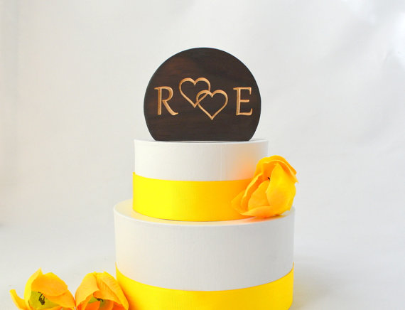 Mariage - Personalized Heart Wedding Cake Topper, Burned Wood with Your Custom Letters