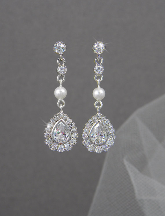 Hochzeit - Vintage style Pearl Crystal Bridal Earrings, Swarovski Crystal wedding earrings Rhinestone  Bridesmaids Dainty Makayla Bridal Earrings