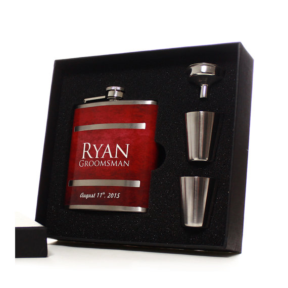 Свадьба - 5 Flasks for Groomsmen, Red Flask Gift Sets for Groomsmen Gifts, Best Men and Ushers, Personalized Flasks