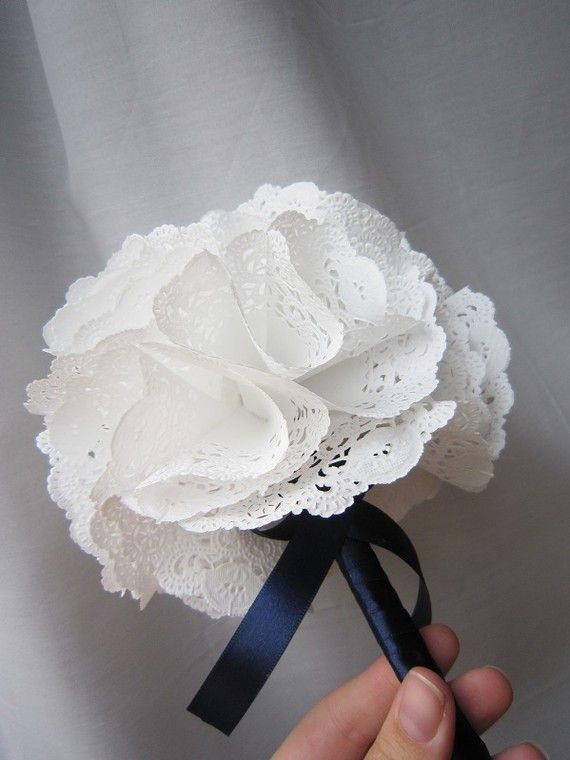 زفاف - Practically Perfect - Paper Doily Bouquet