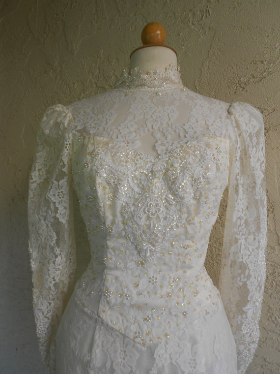 Hochzeit - Vintage 80s Gunne Sax  by Jessica McClintock Lace Wedding Dress Small Petite XS