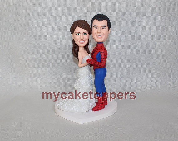 Mariage - spiderman wedding cake topper, superhero cake topper, personalized cake topper, Mr and Mrs cake topper, custom cake topper,