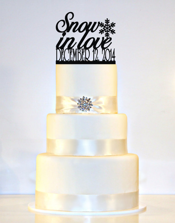 Hochzeit - Winter Wedding Cake Topper - Snow In Love, Snowflake, Wedding Date