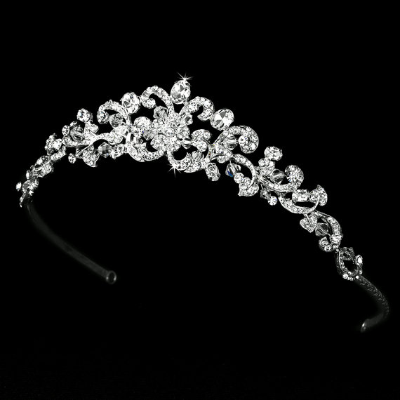 Свадьба - Traditional Wedding Tiara, Bridal tiara, Bridal headpiece, Wedding headbnad, Crystal tiara, Rhinestone tiara