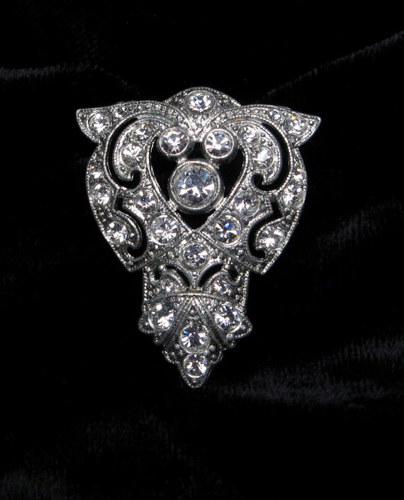 زفاف - VINTAGE Rhinestone Dress CLIP Art DECO Shoe Fur Pin Brooch Pendant 1930s Wear Antique Jewelry Restored Holiday Wedding Bridal Gift