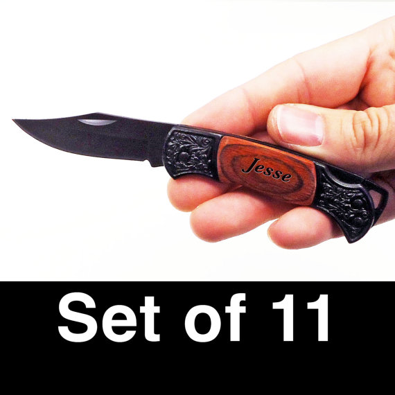 زفاف - Groomsmen Gifts, Wedding, Groom, Engraved Knives, Set or 11 Small Personalized Engraved Honed Blade Lockback Pocket Knife with Wood Handle