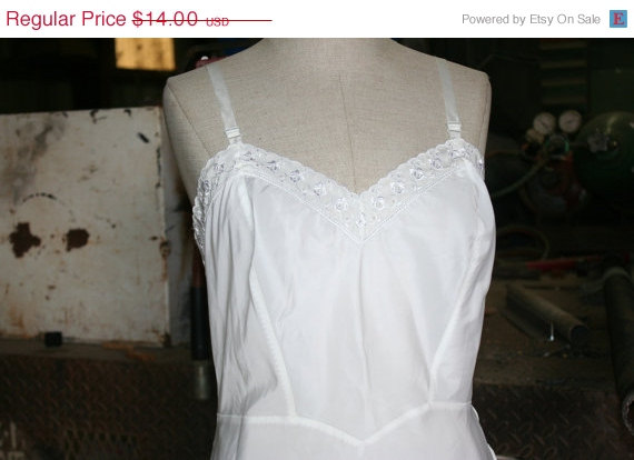 Mariage - End of Summer Sale All Worked Up - Vintage Slip - White with Eyelet Trim and Side Zipper - Adjustable Straps - 36 Bust