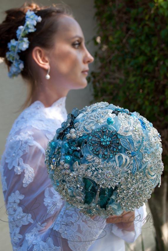 زفاف - Blue Silver Wedding Brooch Bouquet. Deposit – “Something Blue”. Turquoise, Teal, Diamond,  Bridal Broach Bouquet