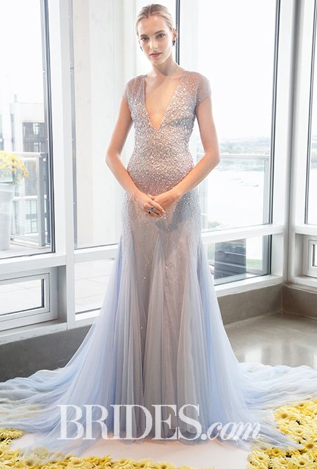 زفاف - Pamella Roland Wedding Dresses - Fall 2015 - Bridal Runway Shows - Brides.com