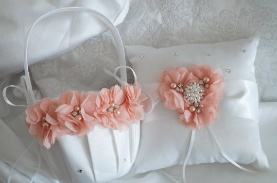 Hochzeit - Flower Girl Basket, Ring Bearer Pillow, Wedding Basket and Pillow Set - Style 325
