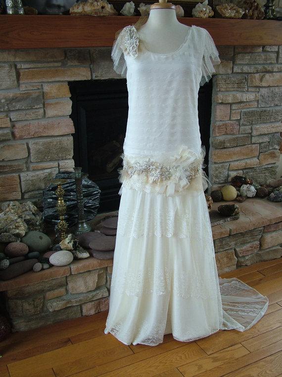 زفاف - Original 1920s Inspired wedding dress Flapper gown Beaded antique lace dress