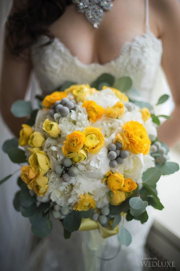 زفاف - An Elegant Sage Green, Cream, And Yellow Wedding 