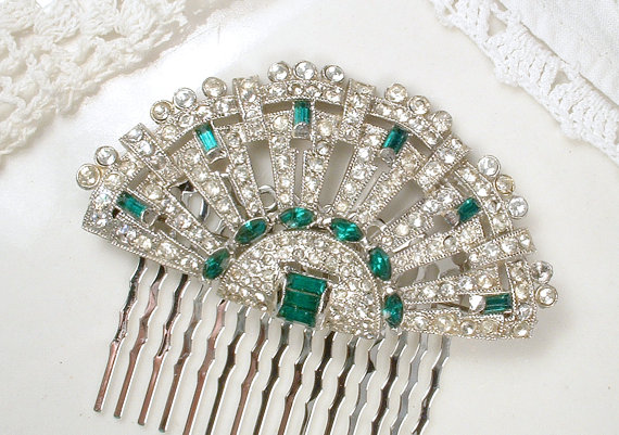 Mariage - Original 1920s Emerald Green Rhinestone Hair Acessory or Sash Brooch, Antique Art Deco Pave Bridal Fan Pin or Hairpiece Vintage Wedding Comb
