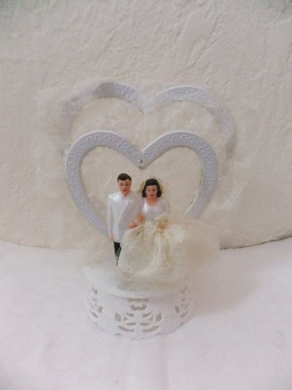 Wedding - Vintage Wedding Cake Topper Plastic Hearts Lace Brown Hair Retro 1950s Bride And Groom