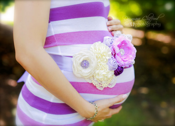 زفاف - Vintage Couture Lavender Purple and Ivory MATERNITY SASH - Beautiful Maternity or Newborn or Wedding Photo Prop
