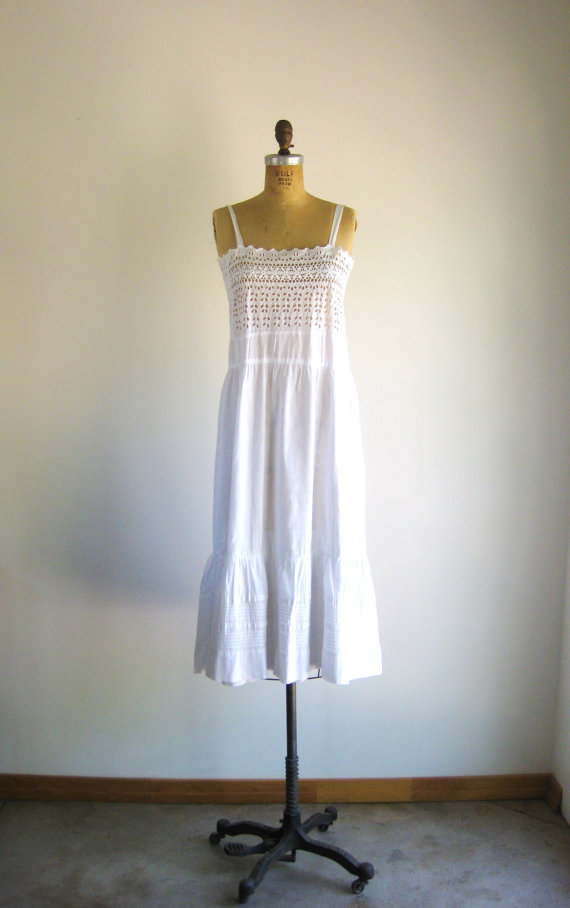 Wedding - Victorian Eyelet Dress White Lace Cotton 1910s Slip Dress XS