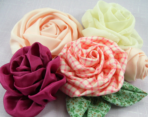 زفاف - Roses on the Bias Fabric Flower PDF Tutorial