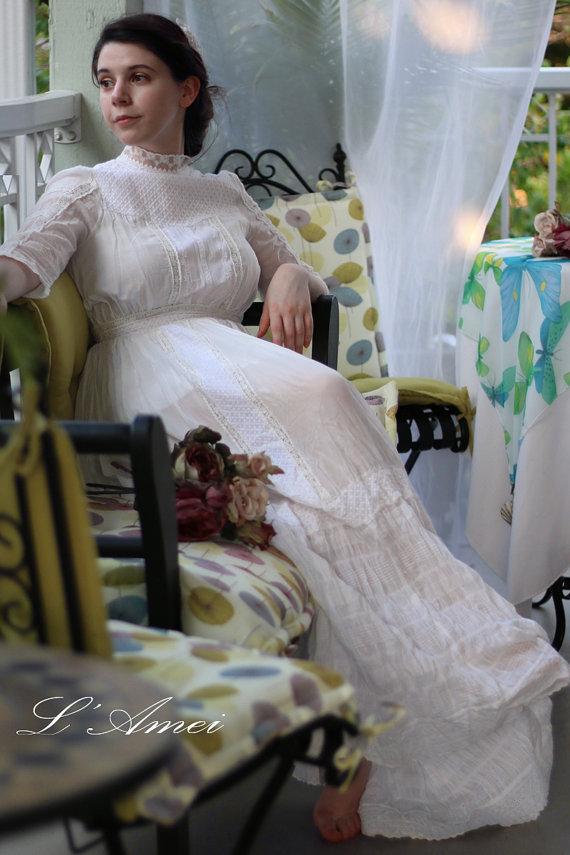 Hochzeit - Lovely handmade Vintage Style  White Organic Cotton Lace Wedding Dress - - Elizabeth 2016- AM19870020
