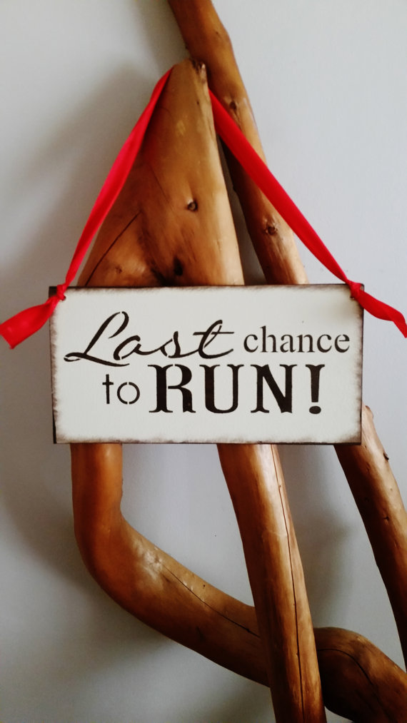 Свадьба - Last Chance to RUN, WEDDING sign, gift for flower girl ring bearer, toddler, red brown ivory, funny, bridal shower gift, photo prop