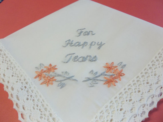 زفاف - For happy tears wedding handkerchief,no ugly crying, hand embroidered,  coral, wedding colors welcome, bouquet wrap, bridal or family gift