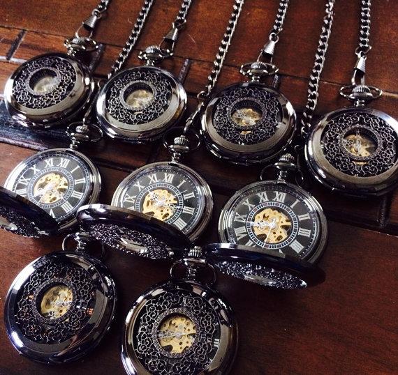 Свадьба - Mens Pocket Watch Set of 9 Engraved Black Mechanical Pocketwatch Groomsmen Gift with Vest Chain ships from Canada