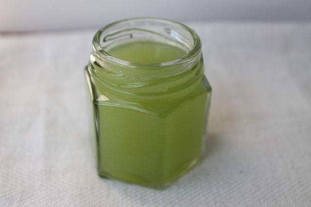 Hochzeit - Guest Post: DIY Homemade Cucumber Eye Gel Recipe - Soap Deli News