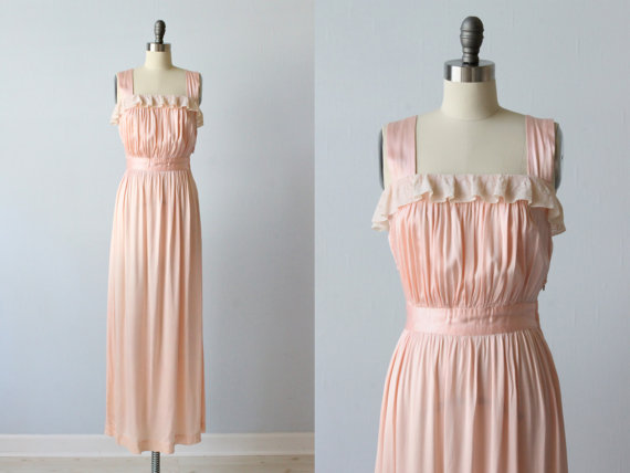 Wedding - Vintage 1940s Nightgown / 40s Lingerie / Peach Satin  / Boudoir