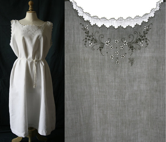 زفاف - VINTAGE LINGERIE 1900's  Vintage linen long  nightdress, embroidered