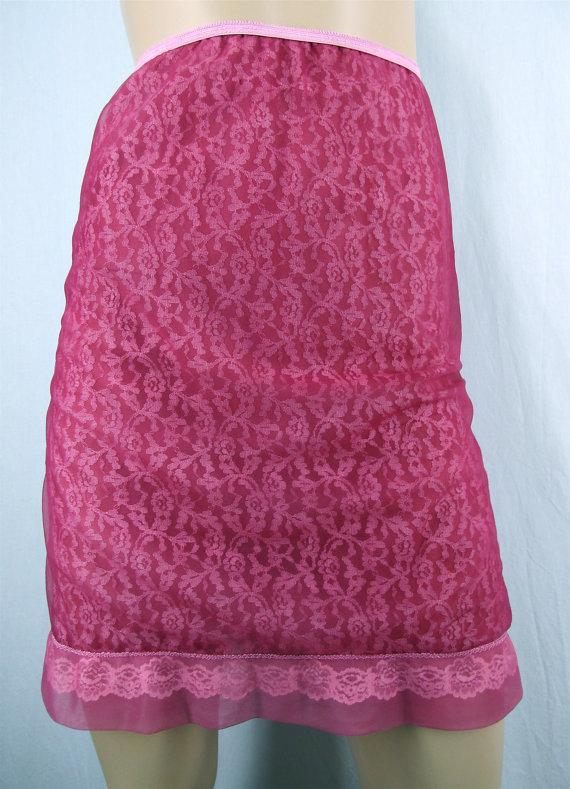Свадьба - Vintage Slip Skirt XS SMALL Upcycled Pin Up Lingerie Vintage Half Slip Chiffon Lace Skirt Boho Pin Up Lingerie Bridal Summer Skirt