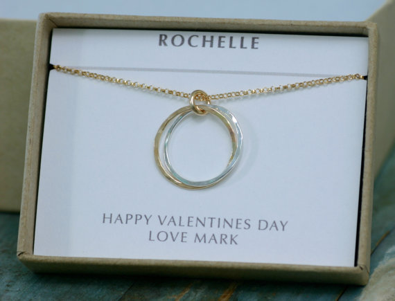 زفاف - Best friend gift, 2 interlocking rings necklace, 2 sister jewelry, Valentines gift for her engagement gift, 2nd anniversary gift - Lilia