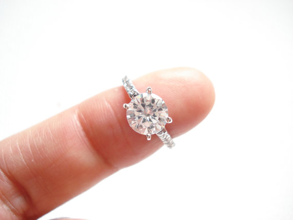 Mariage - Sterling Silver round CZ Diamond Ring...One Carat Solitaire couple ring, wedding, engagement, promise ring, bridesmaid gift